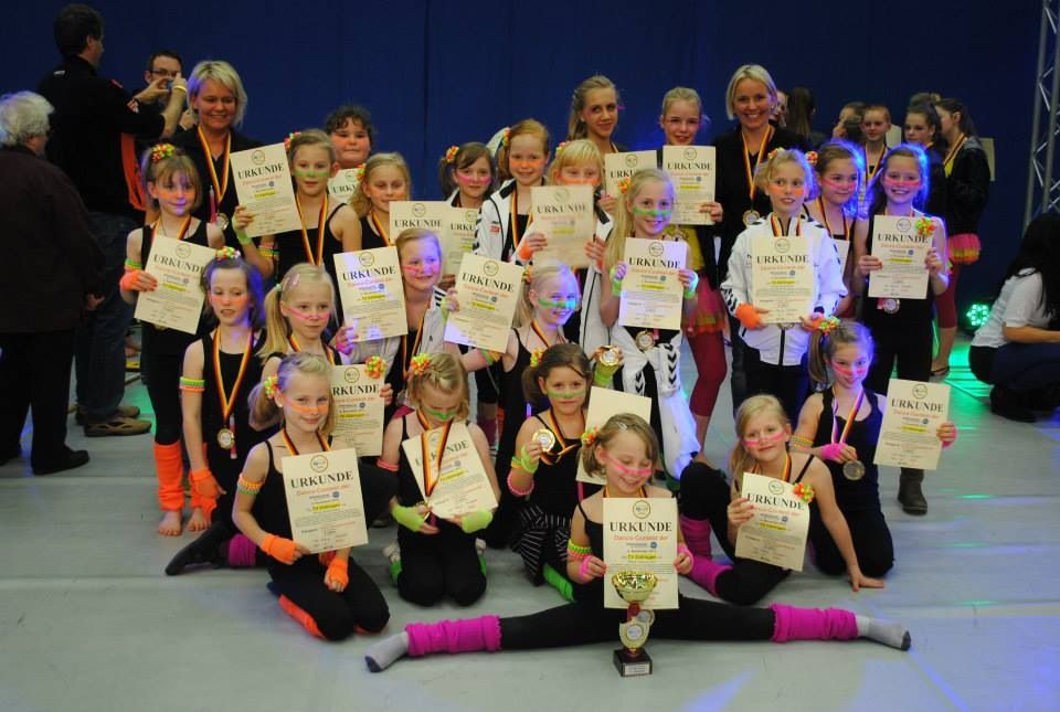 11. Dance-Contest Oldenburg 2013(Pink Daimonds Platz 1)